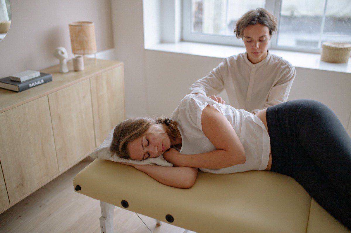 Concierge PT vs. a Traditional Insurance Clinic: What's Different in Reno