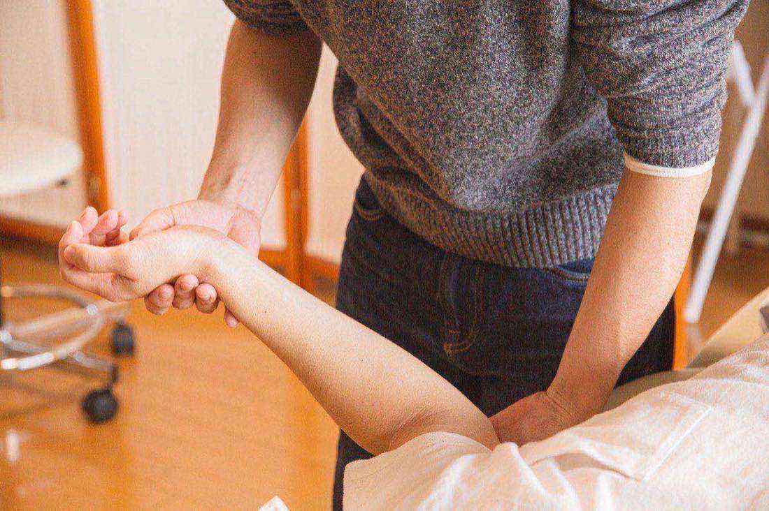 Is Hands-On Physical Therapy Worth It? Manual Therapy vs. Exercise-Only PT